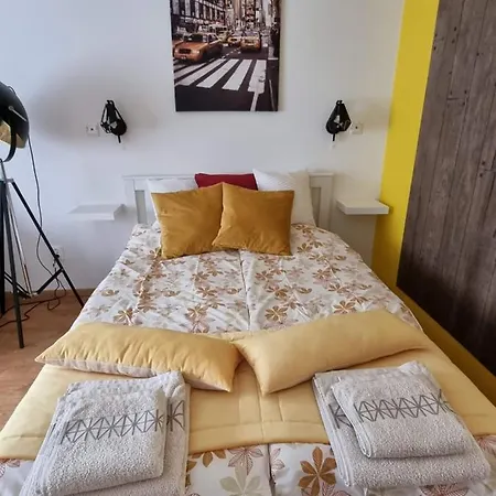 Flora Apartman Apartment Szeged