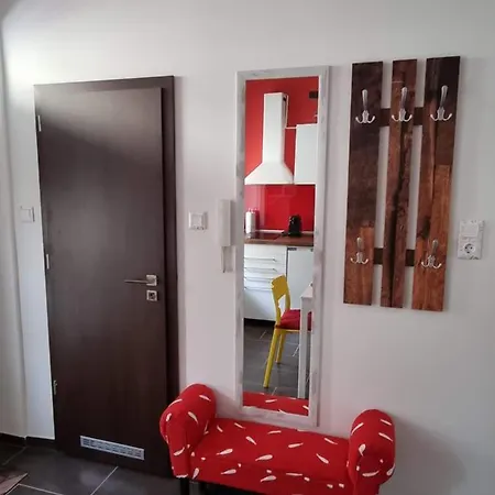 Flora Apartman * Segedyn